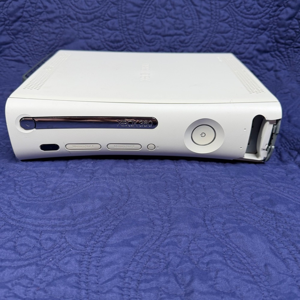 Microsoft Xbox 360 Original White Console 20GB HDD Feb 2006 Missing Door